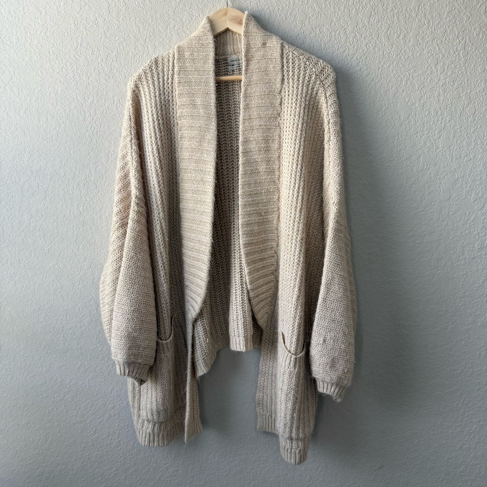 Urban‎ Outfitters Cozy Cream Knit Cardigan